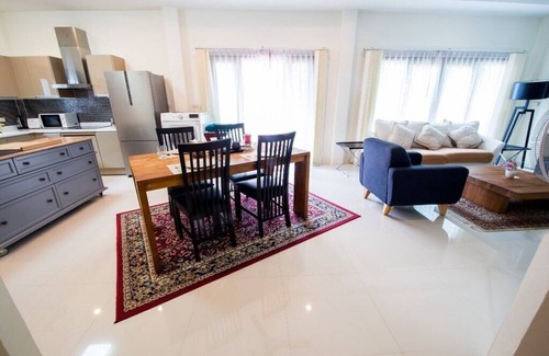 Krabi Villa | Villa with spacious garden, modern kitchen, fine interior, barbecue grill