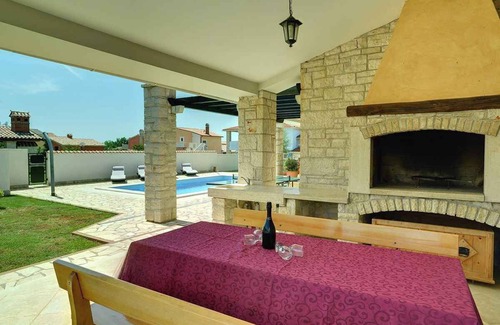 Gajana Villa | Villa with swimming pool and sun terrace