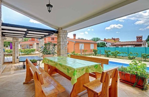 Gajana Villa | Villa with swimming pool and sun terrace