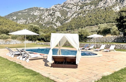 Orient Villa | Villa with swimming pool in the heart of the Tramuntana Mountains