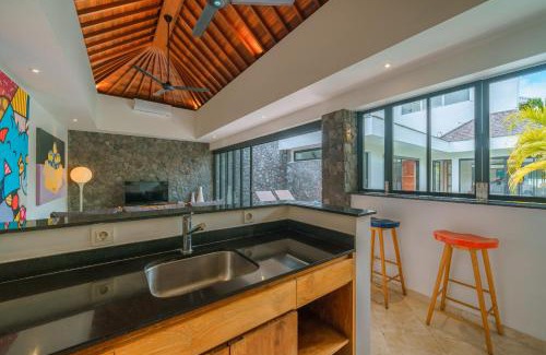 Petitenget Villa | Villa Yasmee : Cozy and Modern 2 BR w/Pool in Seminyak !