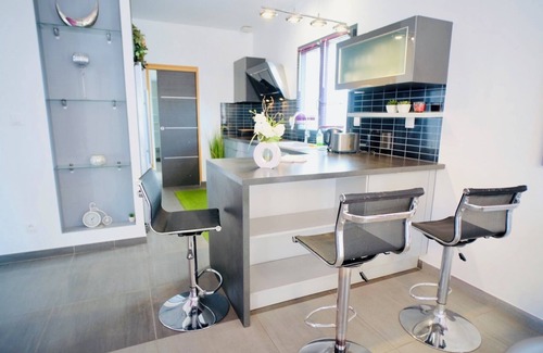 Demouville Villa | Villa Zara