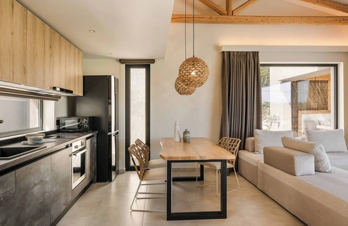 Antipata Villa | Villa Zola - One Bedroom Villa, Sleeps 2
