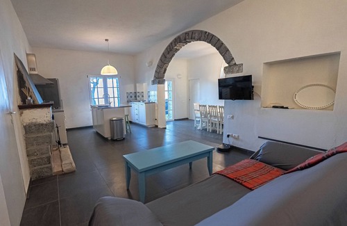 Portovenere Villa | VILLACASTELLOPORTOVENERE WITH LARGE GARDEN AND MEMORABLE SEA VIEW