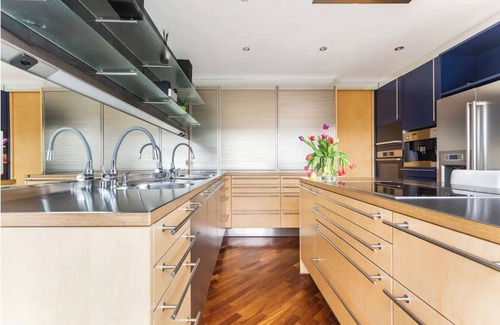 Dattlikon Villa | Villaexperience: Exclusive! 450m2, 5 bedrooms, 5 bathrooms, free parking spaces