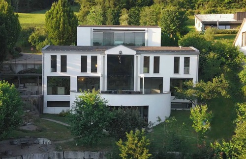 Dattlikon Villa | Villaexperience: Exclusive! 450m2, 5 bedrooms, 5 bathrooms, free parking spaces