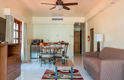 Wickhams Cay 1 Hotel | Village Cay Hotel and Marina