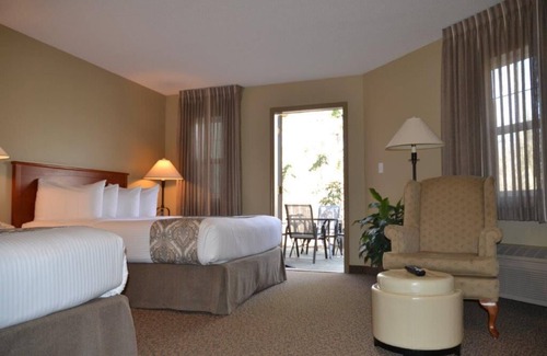 Westerose Hotel | Village Creek Country Inn