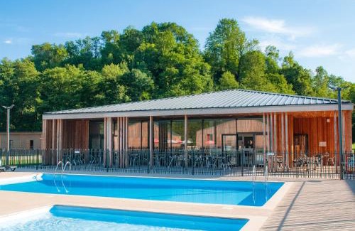 La Bastide-de-Serou House | Village de vacances Les Lambrilles