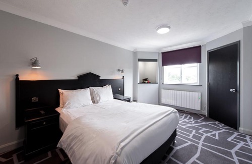 Prescot Hotel | Village Hotel Liverpool