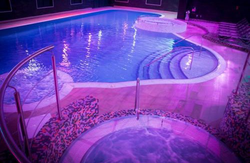 Cheadle Hotel | Village Hotel Manchester Cheadle