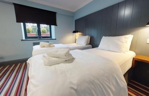 Cheadle Hotel | Village Hotel Manchester Cheadle
