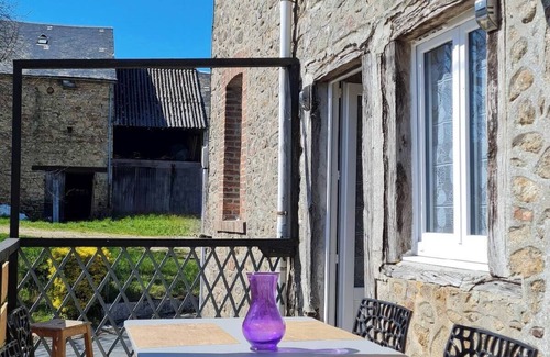 Lizieres House | Village house at the gateway to Creuse
