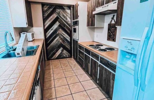 Palisades House | Village House at Valley Village