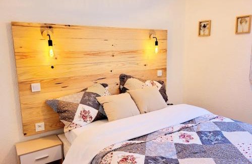 Antraigues-sur-Volane House | Village house Chez Nils & Sven