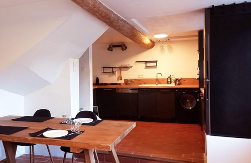 Padern House | Village house with view in the heart of Cathar country