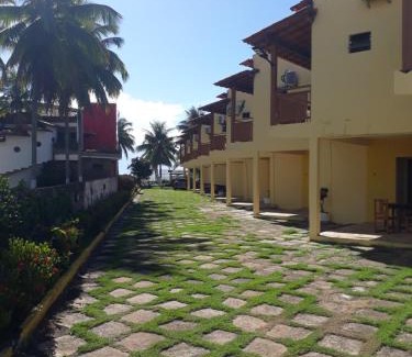 Guaibim House | Village Pousada Canedo