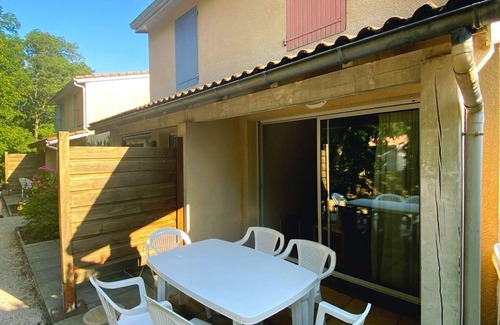 La Bastide-sur-l'Hers House | Village Vacances Maisonnette