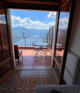 Pigra Apartment | VillaMarinaPigra Lake View Apartments