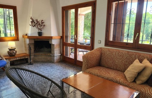 Can Carbonell Ski Chalet | VILLAS COSETTE VILLA MARTINA with swimming pool,