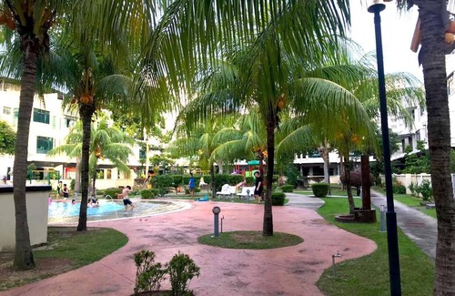 Paya House | Villas for families and friends