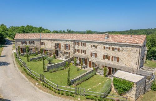 Groznjan Villa | Villas Martincici with large pool
