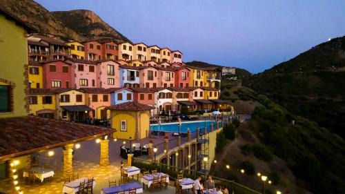Nebida House | Villetta bordo piscina vista mare Wi-Fi Gratis