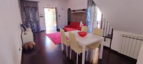 Ostia Antica Apartment | Villetta Caronni, Ostia Antica - Relax e mare a due passi da Roma