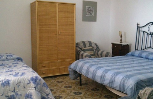 San Vincenzo Villa | Villetta Scari Stromboli, facing the sea ab 335