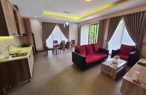 Ciawi Villa | Vimala Hills BroVard Sixteen Villa