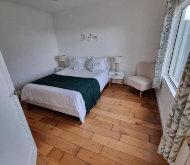 Clifden Ski Chalet | Vimy House
