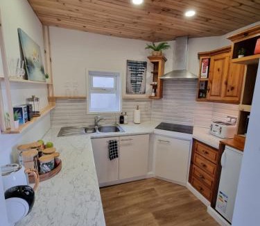 Clifden Ski Chalet | Vimy House