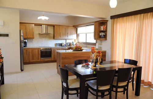 Pissouri Villa | Vineland Holiday Villas