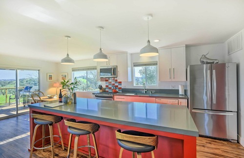 Templeton Cottage | Vines & Views. Modern designer cottage with 360-degree views of vines & wildlife