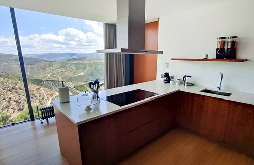 Bomfim Villa | Vineyard Home Flying High over the Douro River
