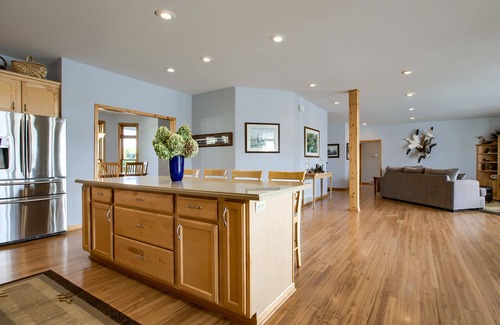 Holmesville Other | Vineyard House and Private Lake