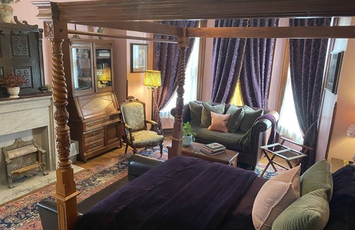 St. Joseph House | Vineyard Mansion & Carriage House Bed & Breakfast
