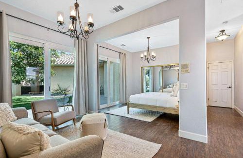 Murrieta House | Vineyard View by Fieldtrip 8 Bd with Infinity Pool Hot Tub Games