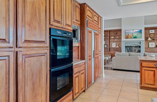 Murrieta House | Vineyard View by Fieldtrip 8 Bd with Infinity Pool, Hot Tub, Games