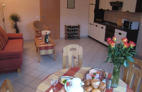 Kinheim Apartment | Vineyard View Romantic Stay