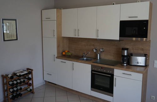Kinheim Apartment | Vineyard View Romantic Stay