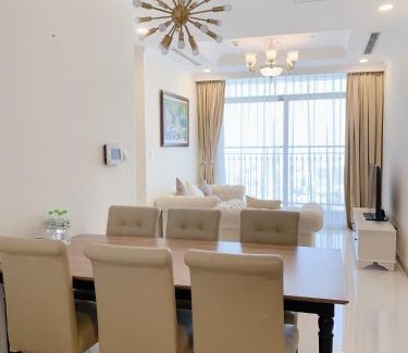 Hang Xanh Apartment | Vinhomes central park apartments - The central -The park -The landmark