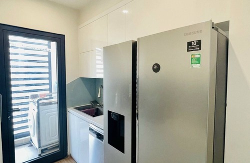 Dich Vong Hau Apartment | Vinhomes Skylake Apartment City View
