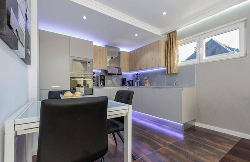 Gare Apartment | Vinicia PENT. Penthouse Apartment