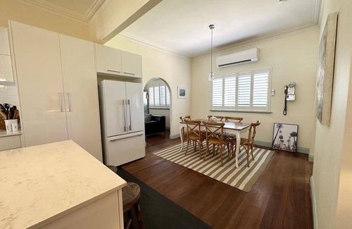 Binningup House | Vintage Beach ESTATE House Studio & Cottage