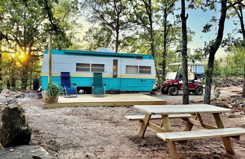 Osage County House | Vintage Camping at Keystone Lake: Boat Rental, Hiking, Campfire, Serene Outdoors