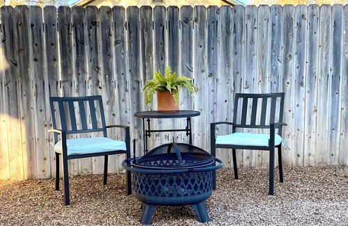 Roswell Cottage | Vintage Charm Meets Modern Comfort~Pet Friendly