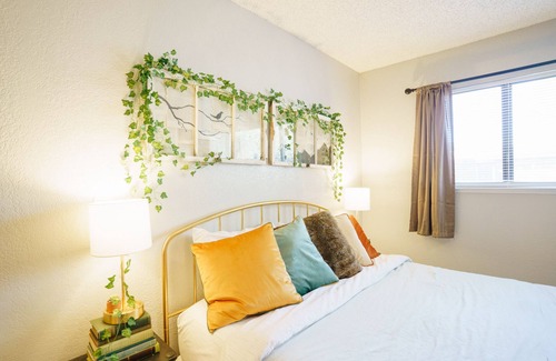 Redding House | Vintage Charmer A Vintage Themed Bedroom centrally located