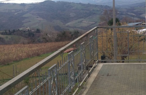 Montefiore Conca House | Vintage country house