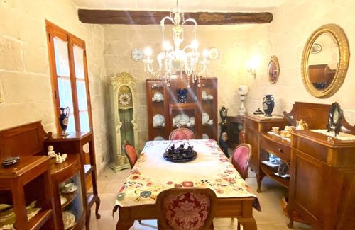 Qormi Bed & Breakfast | Vintage Farmhouse